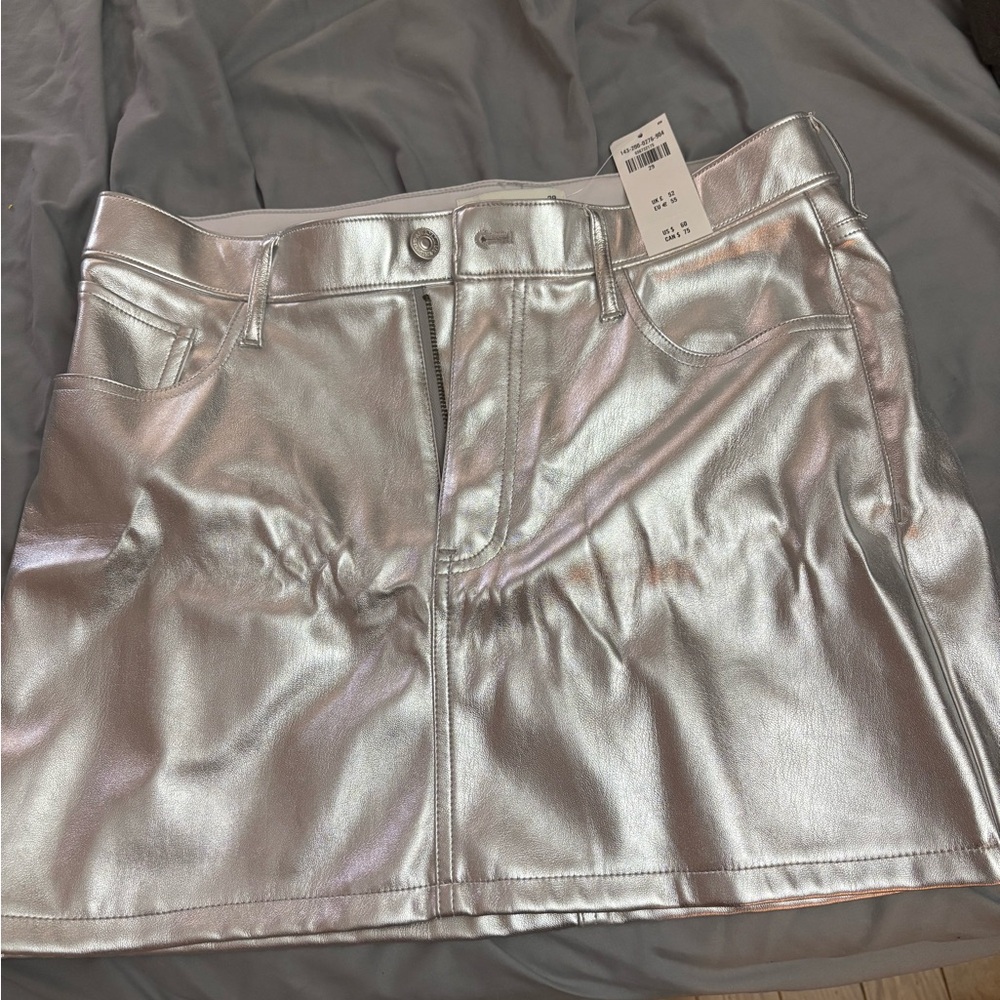 Abercrombie & Fitch Ruched Mini Skirt Night Out - never worn tags still on
